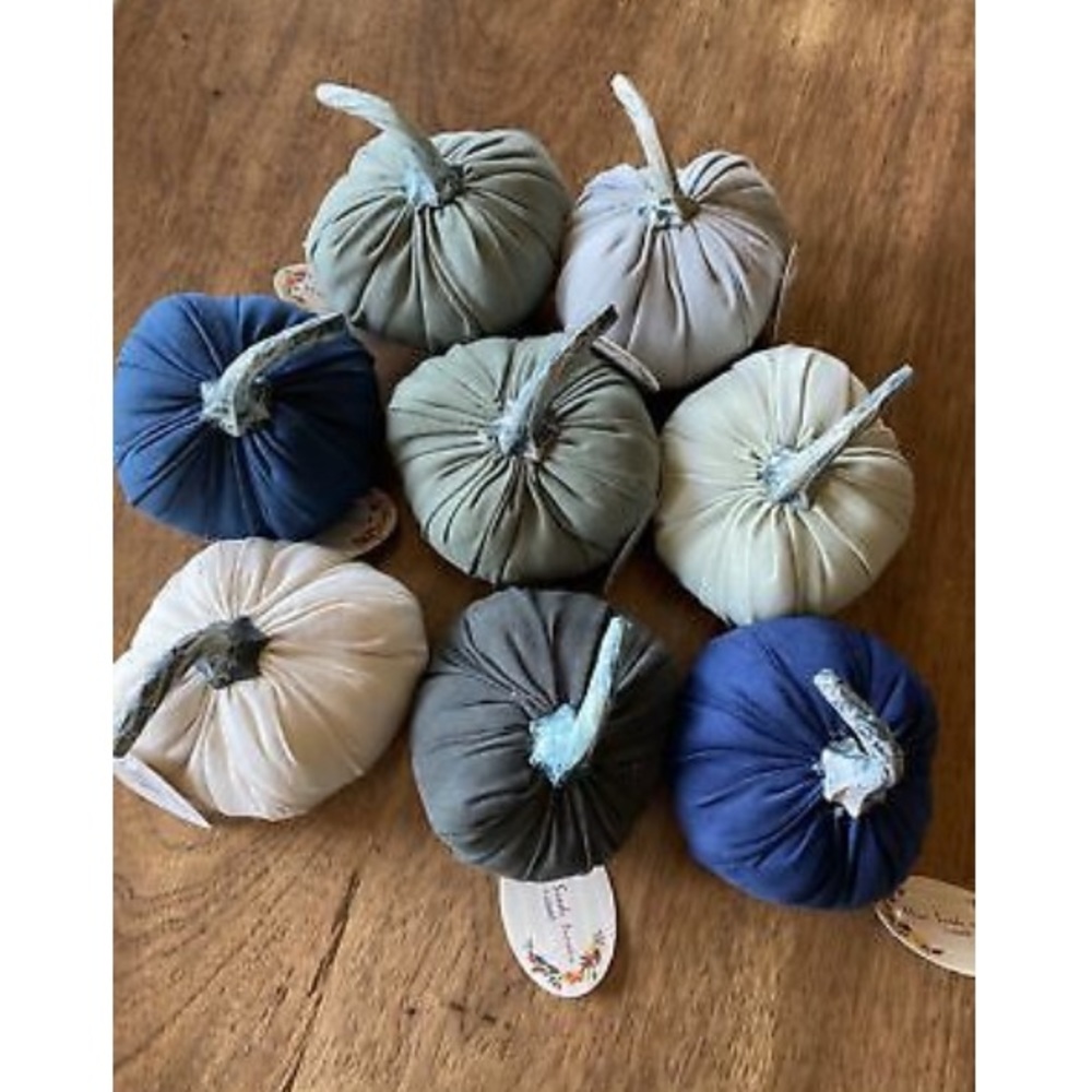 10 Mini Stuffed Colored Pumkins